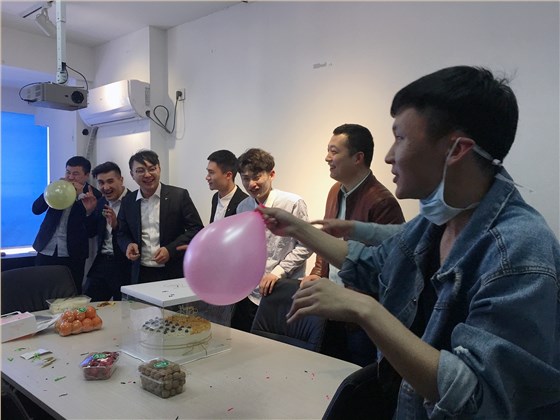 申通商标生日会1