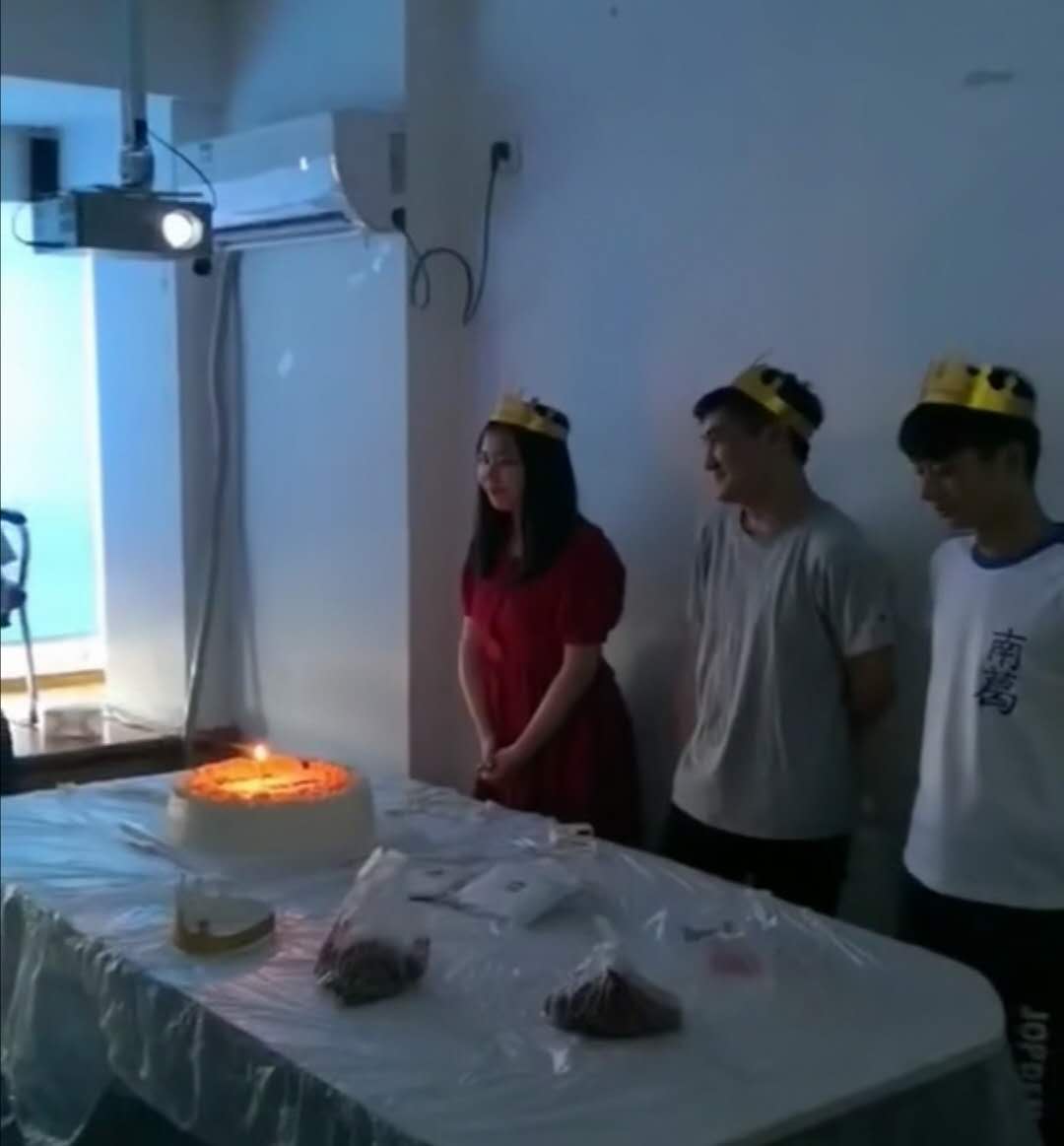 申通商标生日会